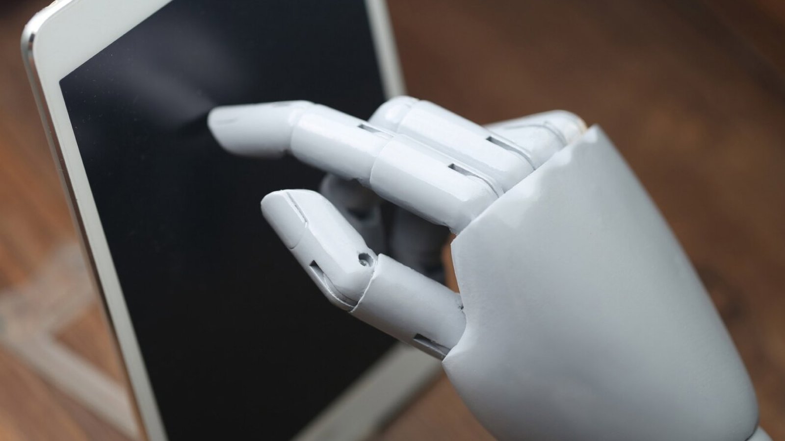 Eliza Wakes Up: Eliza AI Agents Take Human Form