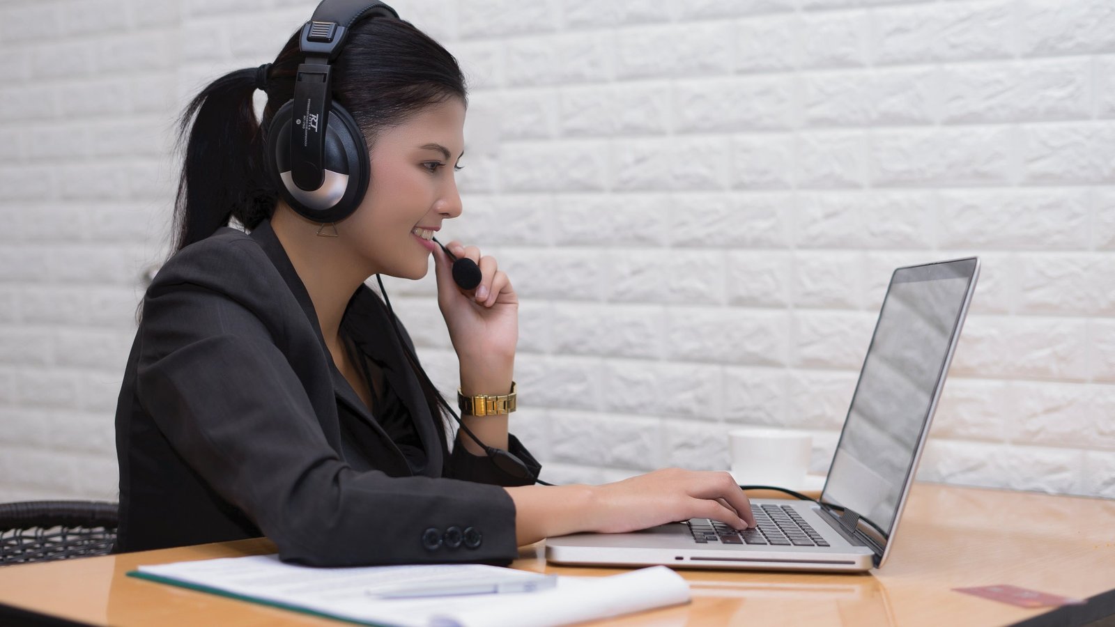 Fireflies Releases Industry’s First Guide to AI Notetakers