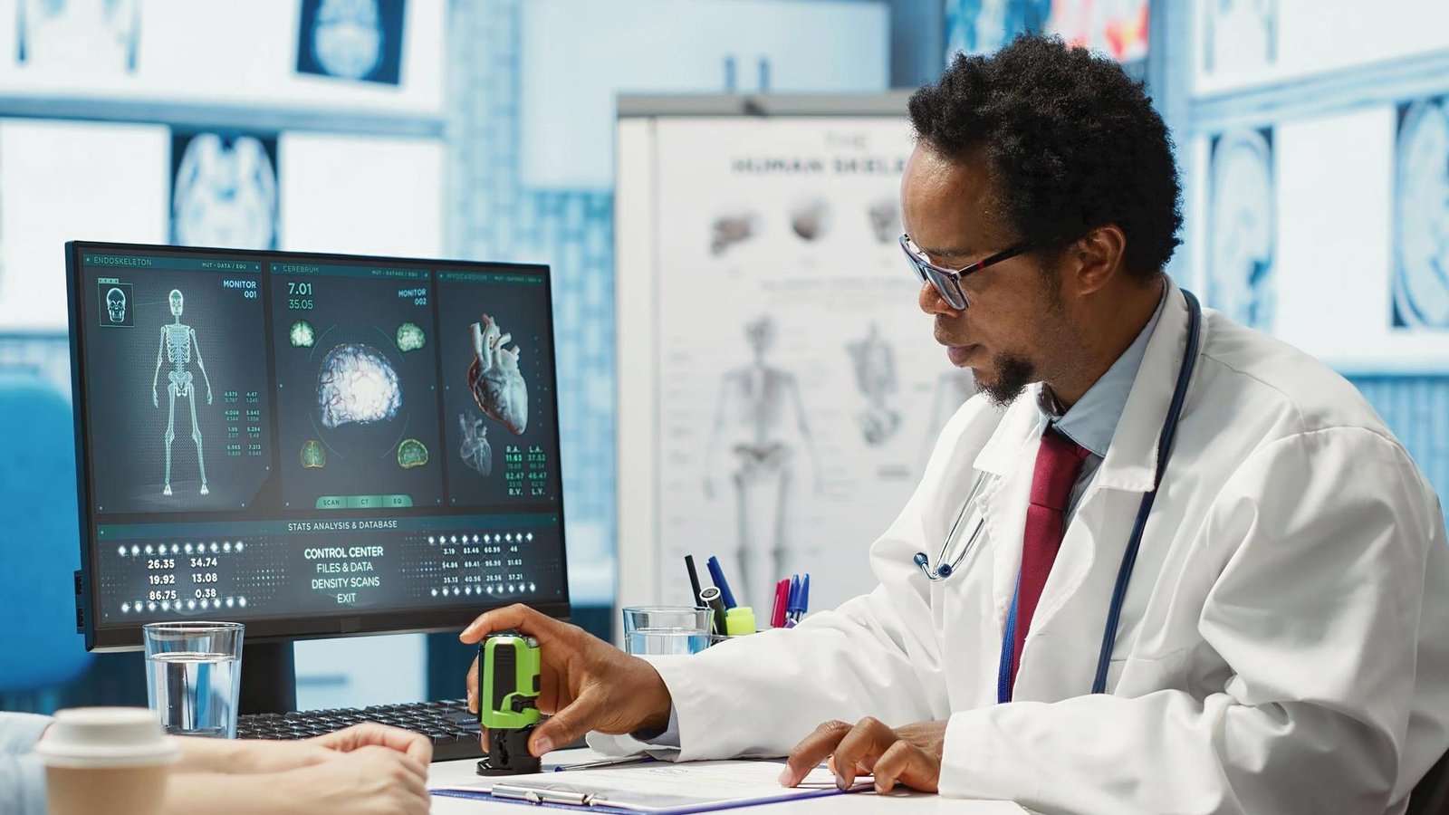 GE HealthCare introduces Genesis™ Radiology Workspace