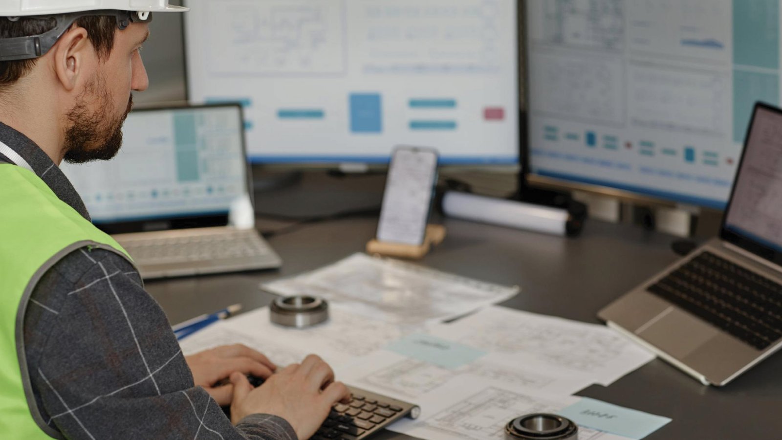 MoirAI Cloud Launches AI Chat App with Teams on Energy-Efficient Platform