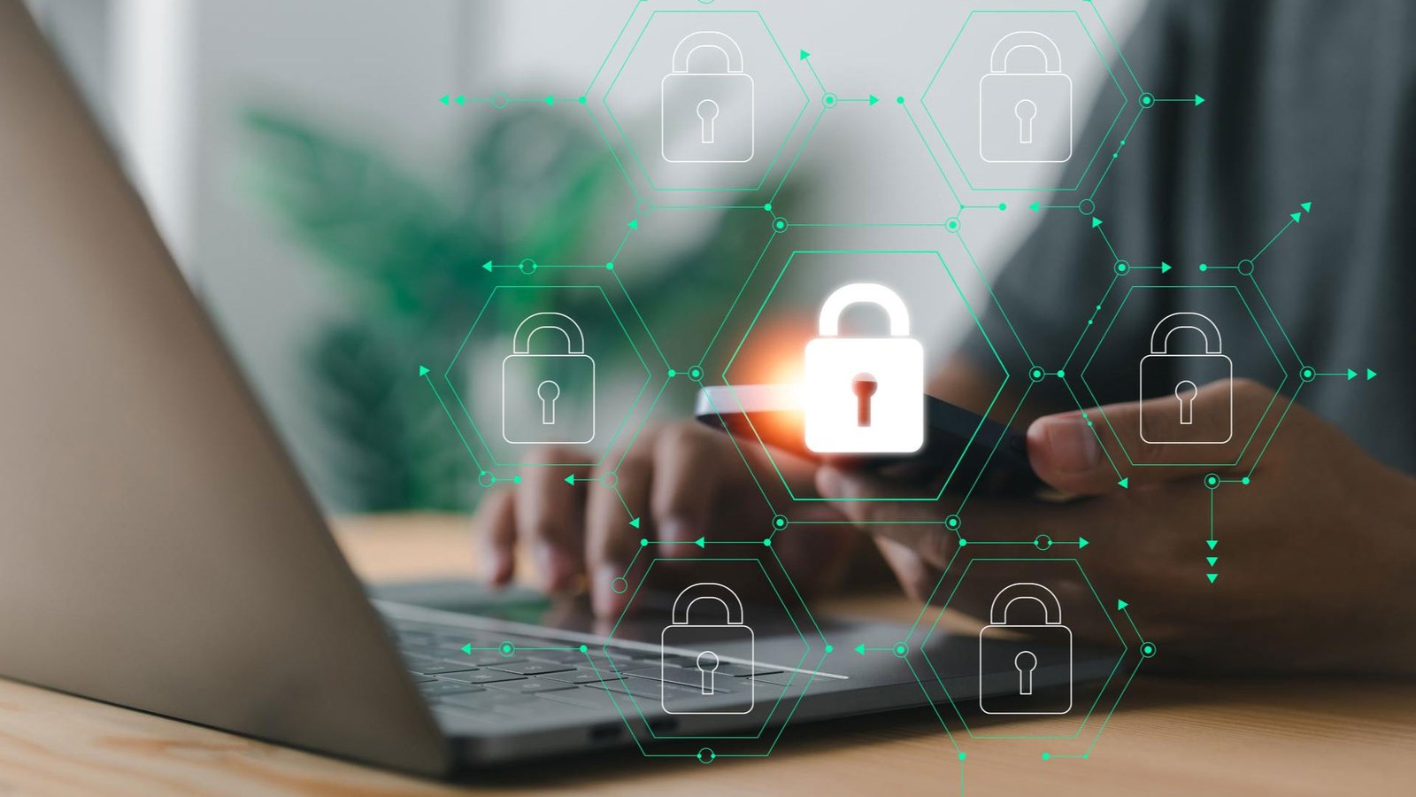 Network observability platform monitoring hybrid cloud traffic